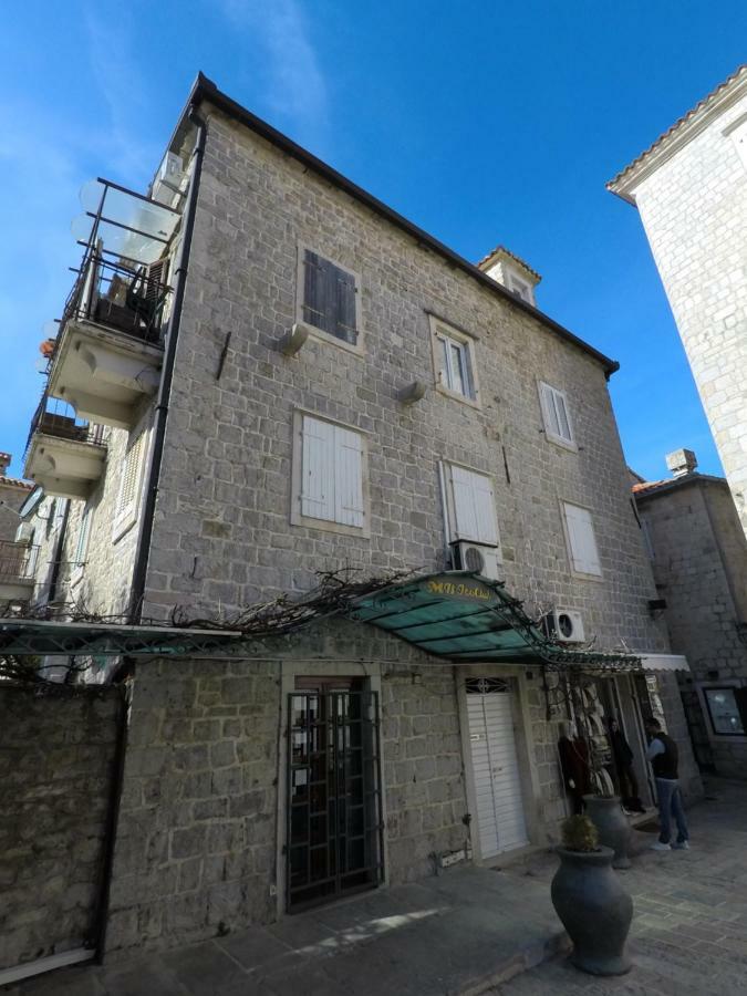 Lux Squere Budva
